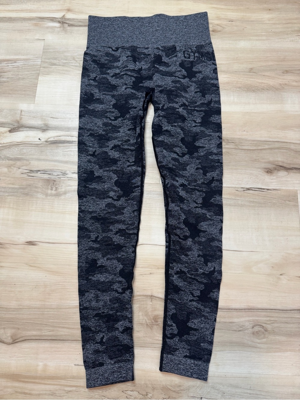 Athletic Gymshark Womens Camo Leggings - Gray